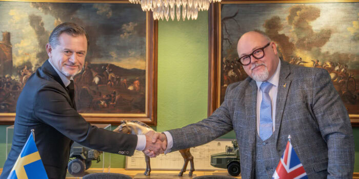 Per Öhrstedt, Deputy Director Naval Systems Division (L) and Peter Backstrom, MBDA sales director Nordic region (R), image courtesy of FMV.