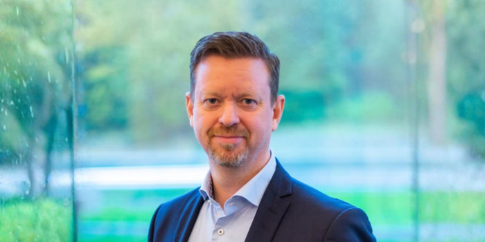 Robert Hansson 700x350 pxl 3