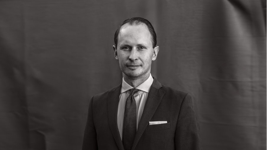 Eric Langenskiöld, Prisbeslönt AI-expert, Författare av “How to Avoid AI Disasters” och Grundare av Sentaro
